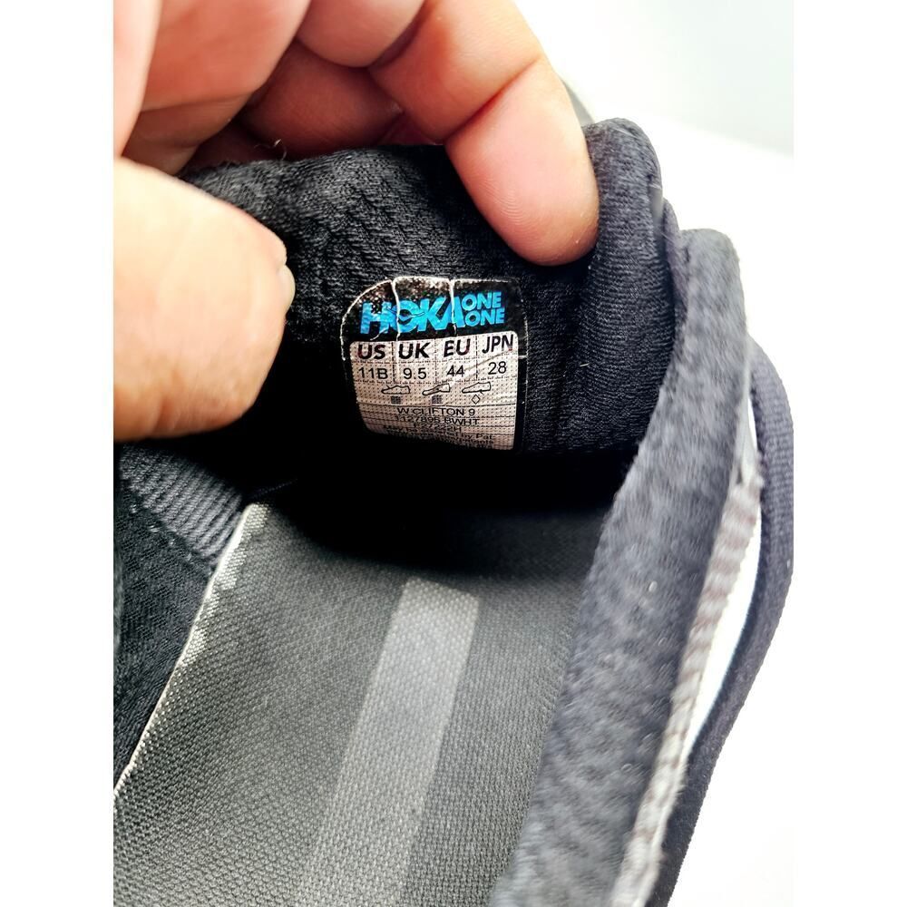 Hoka Women 11 Comfy footwear - Picture 2 of 9